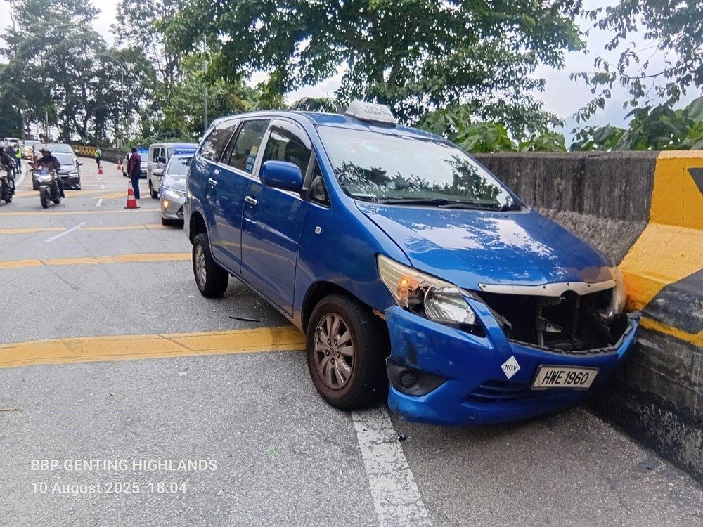 Xe buýt chở du khách Việt Nam gặp nạn tại Malaysia: Toàn bộ hành khách đều an toàn - Ảnh 6.